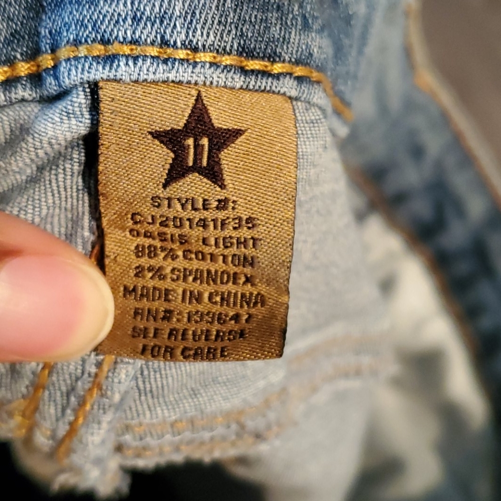 Skinny Ripped Jeans - Picture 4 of 5